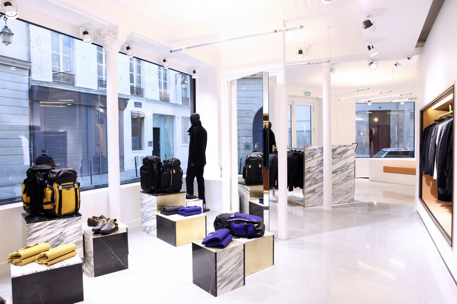Architecture - Boutiques et Showrooms - Wooyoungmy boutique. Paris III